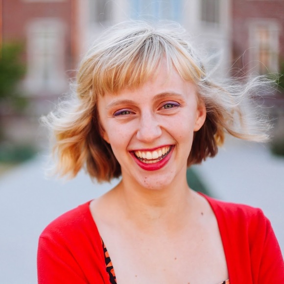 Meet your Posher, Dana - Picture 1 of 1